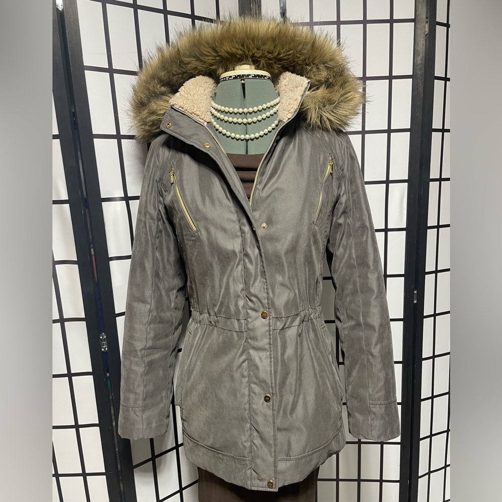 Jones New York Gray Jacket with faux fur hood size medium - Picture 3 of 10